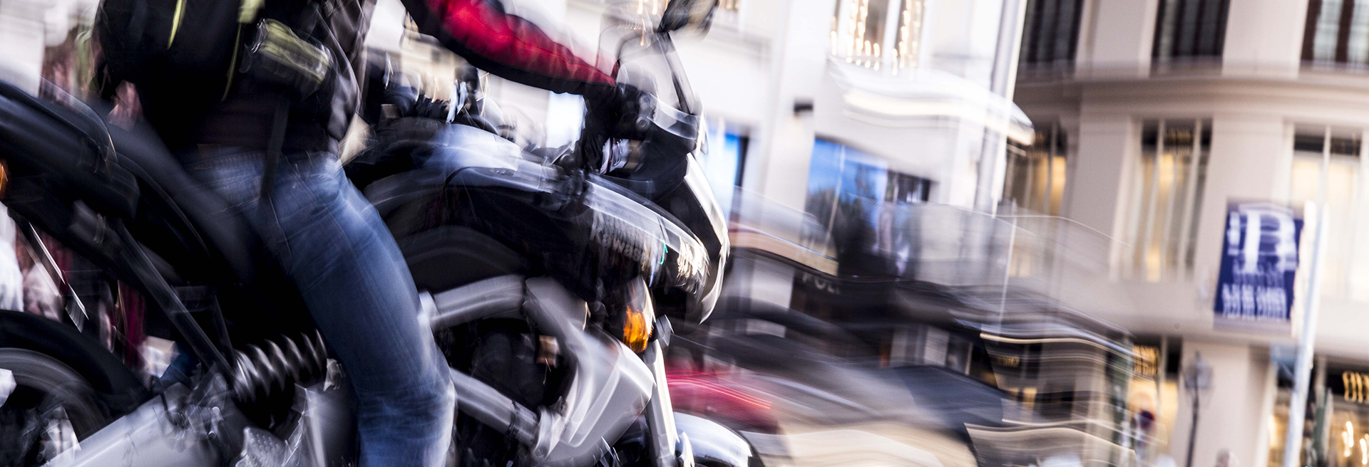 Así es como puedes conseguir buenos habitos para conducir tu moto