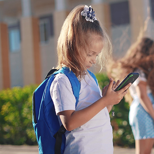 Cómo proteger a niños y adolescentes ante los riesgos de Internet 
