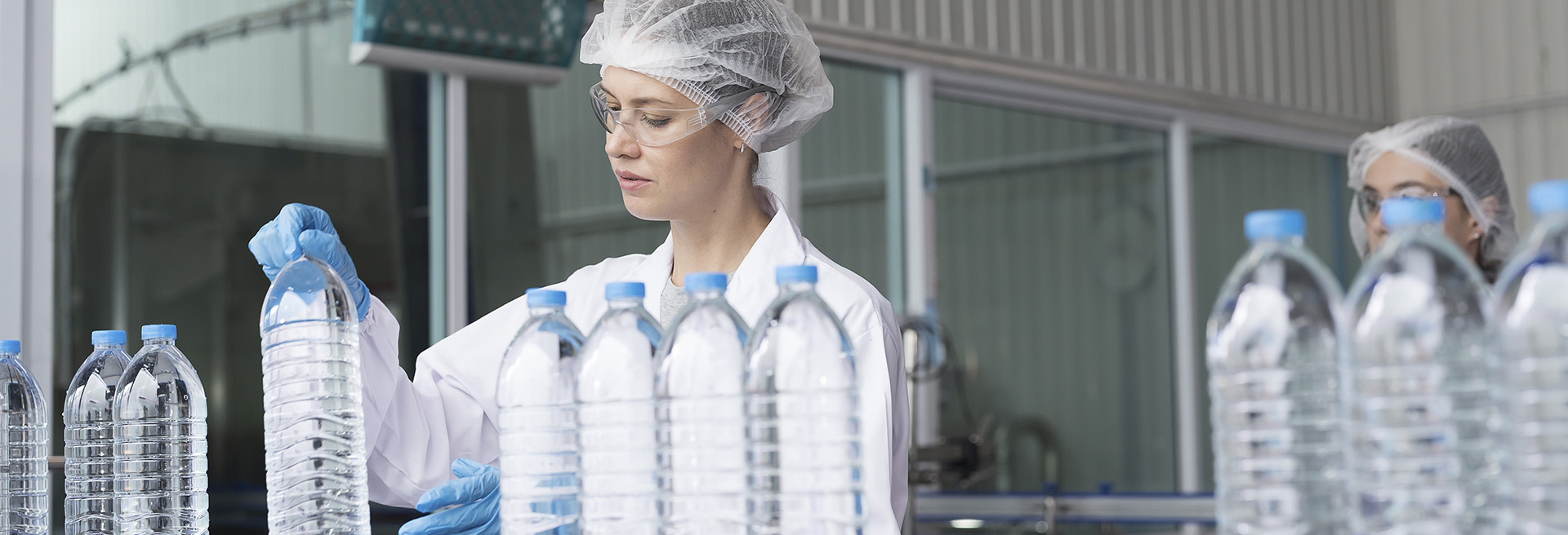 Menos del 10% de los plásticos son de origen reciclado  
